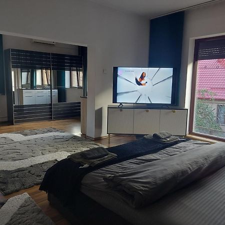 Cataleya Apart Home Oradea Buitenkant foto