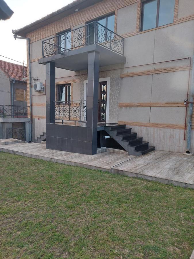 Cataleya Apart Home Oradea Buitenkant foto